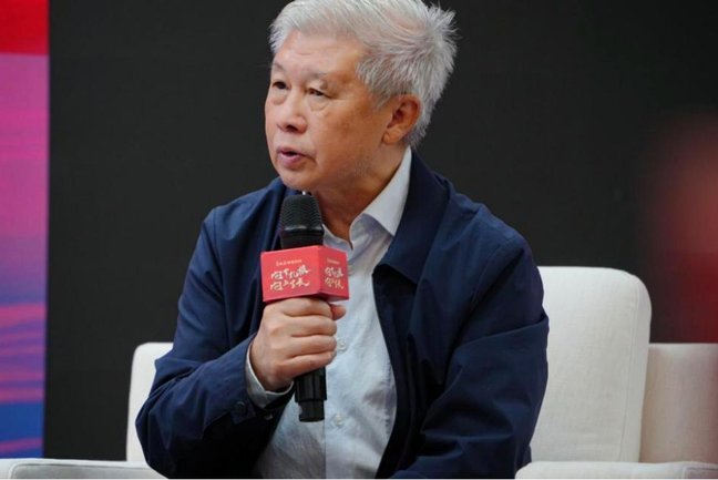 新华社：布局青训的长期主义不能变 计划不变终能夺冠