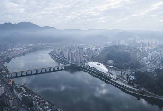 半场：西海岸1-1浙江，张瑷晖破僵，彭欣力扳平
