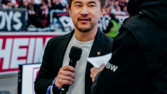 邝兆镭如果明年还踢不出成绩那该怎么办？