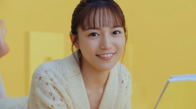 日本国脚板仓滉宣布与女演员川口春奈结婚，女方已有身孕