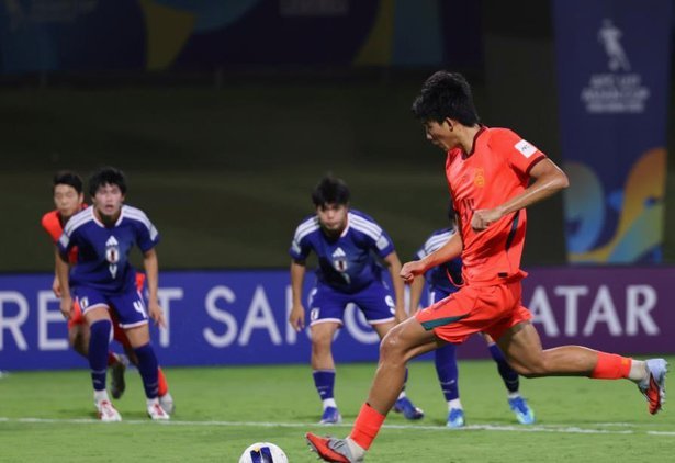 记者：明日之星杯U17国足与阿森纳并列冠军，最佳球员赵松源